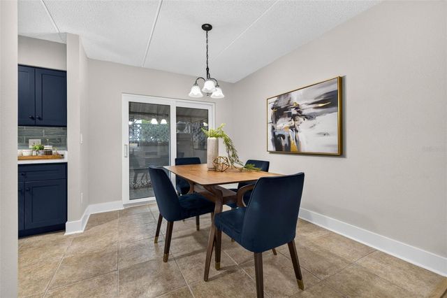 1190 RUE DES CHATEAUX 1A, St Petersburg, FL 33707