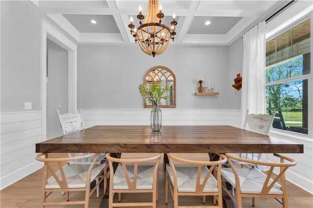 4205 Rainbow Farm Road, Bentonville, AR 72713