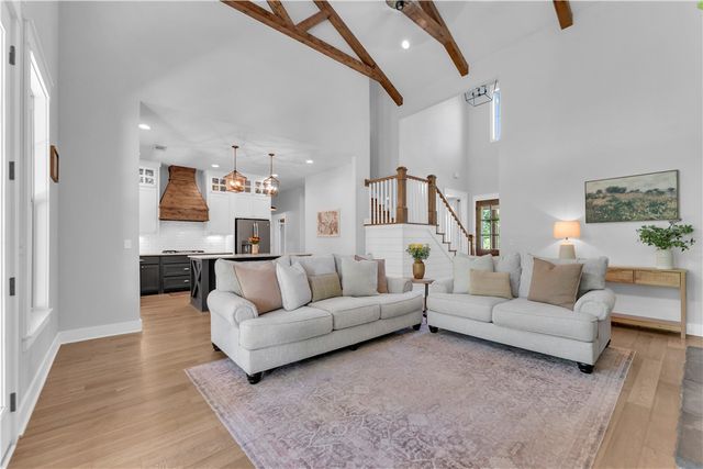 4205 Rainbow Farm Road, Bentonville, AR 72713