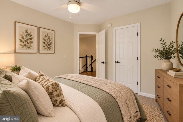 15611 WINDING CREEK DR, Dumfries, VA 22025