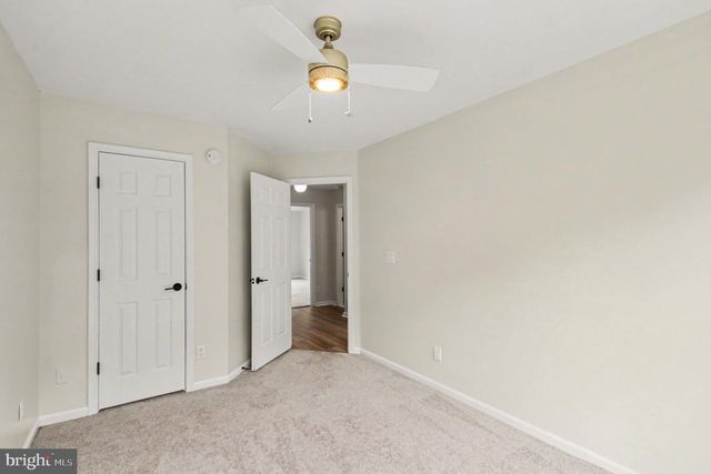 15611 WINDING CREEK DR, Dumfries, VA 22025