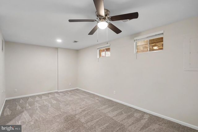 15611 WINDING CREEK DR, Dumfries, VA 22025