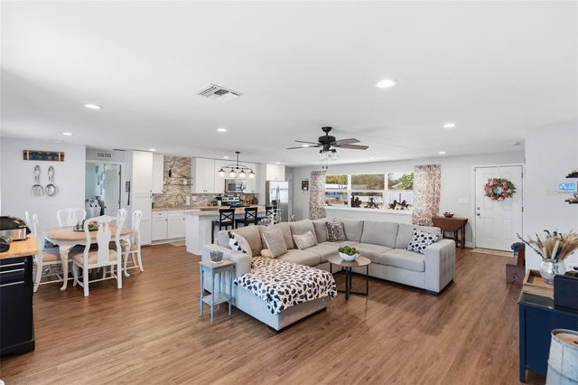 1801 S LAKE AVENUE, Clearwater, FL 33756