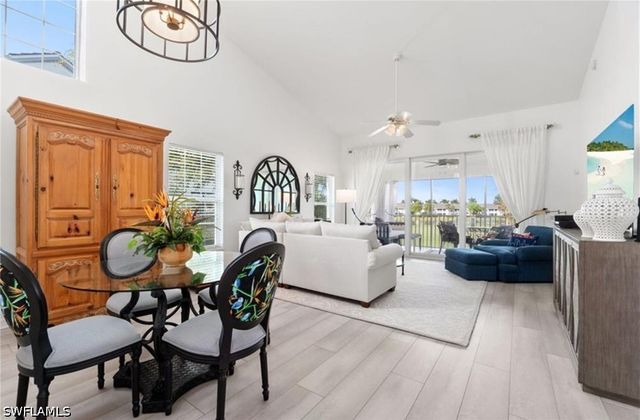 5928 Sand Wedge LN 1805, Naples, FL 34110