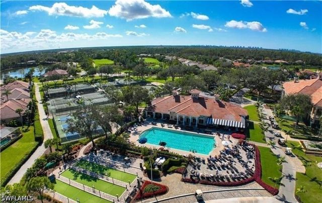 5928 Sand Wedge LN 1805, Naples, FL 34110