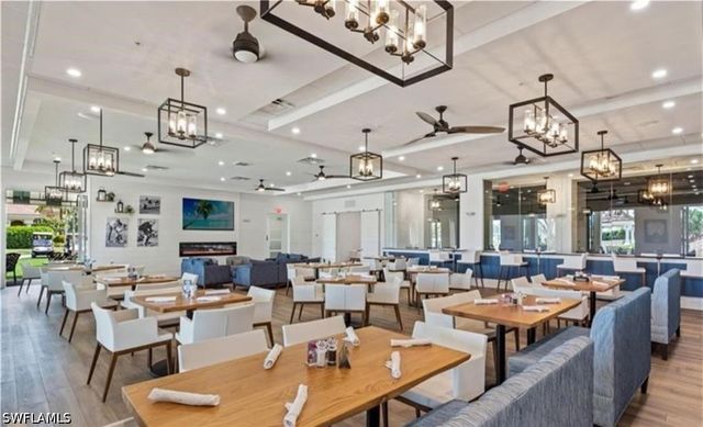 5928 Sand Wedge LN 1805, Naples, FL 34110