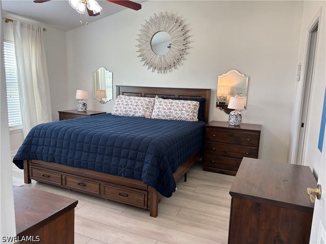 5928 Sand Wedge LN 1805, Naples, FL 34110