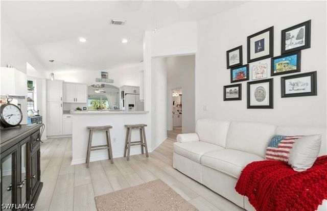 5928 Sand Wedge LN 1805, Naples, FL 34110