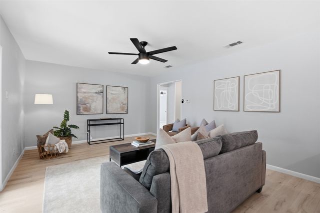 3543 Cloverdale Lane, Farmers Branch, TX 75234