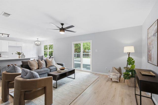 3543 Cloverdale Lane, Farmers Branch, TX 75234