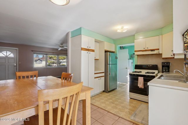 2318 Cardinal Drive, Point Pleasant, NJ 08742