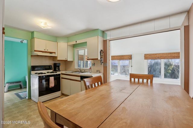 2318 Cardinal Drive, Point Pleasant, NJ 08742