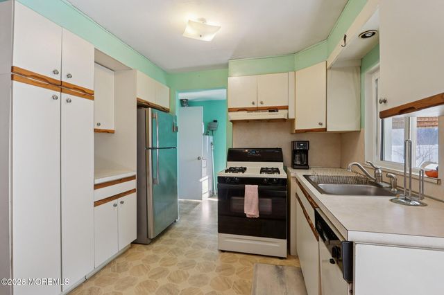 2318 Cardinal Drive, Point Pleasant, NJ 08742