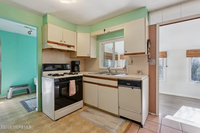 2318 Cardinal Drive, Point Pleasant, NJ 08742