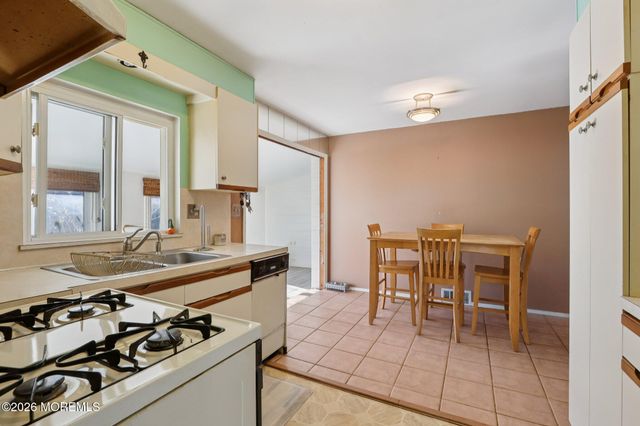 2318 Cardinal Drive, Point Pleasant, NJ 08742