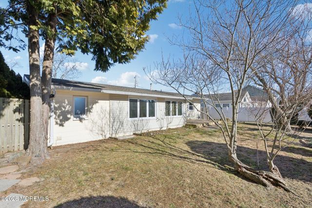 2318 Cardinal Drive, Point Pleasant, NJ 08742