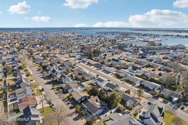 2318 Cardinal Drive, Point Pleasant, NJ 08742