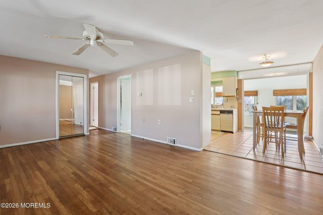 2318 Cardinal Drive, Point Pleasant, NJ 08742