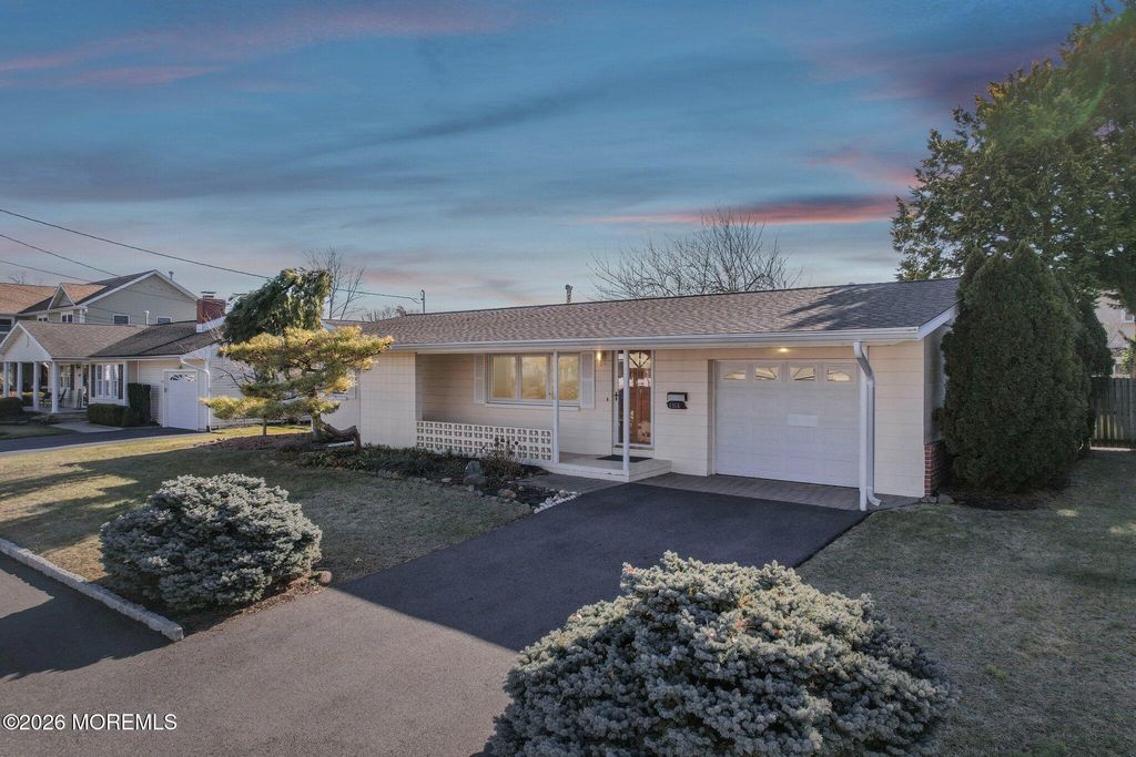 2318 Cardinal Drive, Point Pleasant, NJ 08742