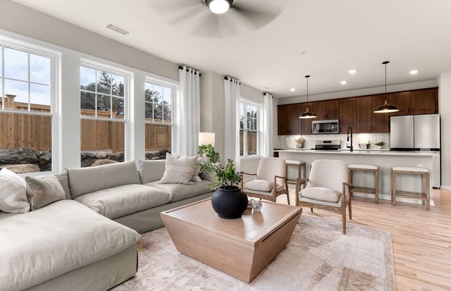 6 Stratton Drive 307, Woburn, MA 01801