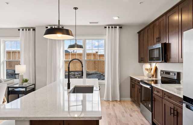 6 Stratton Drive 307, Woburn, MA 01801