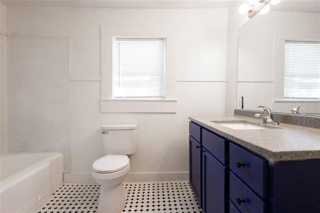 2116 Creole St Street, Lake Charles, LA 70601