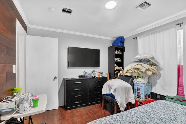 256 SW 11th Place, Boca Raton, FL 33432