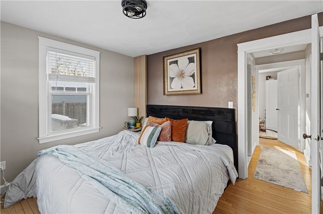 44 Woodstock Drive, Warwick, RI 02889