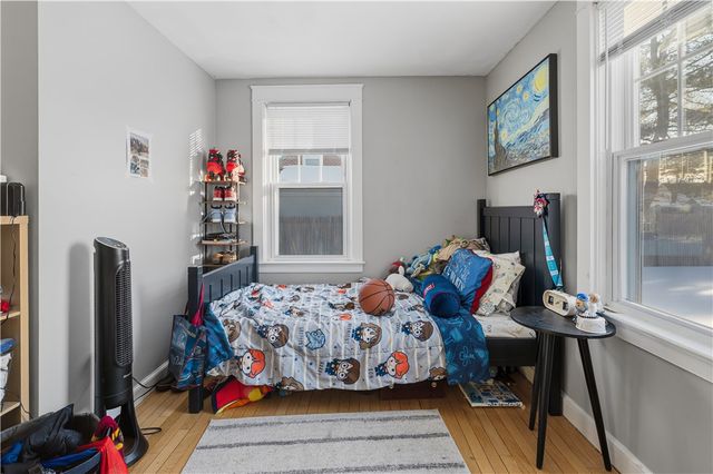 44 Woodstock Drive, Warwick, RI 02889