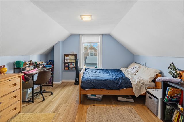 44 Woodstock Drive, Warwick, RI 02889