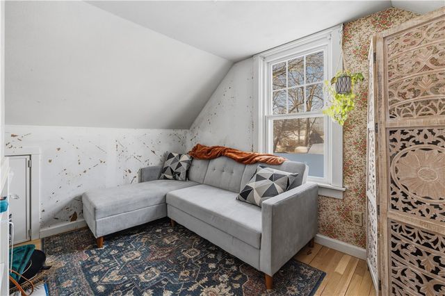 44 Woodstock Drive, Warwick, RI 02889