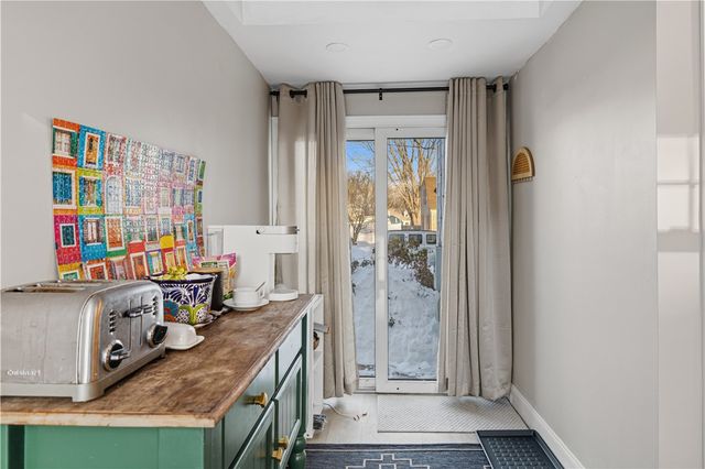 44 Woodstock Drive, Warwick, RI 02889