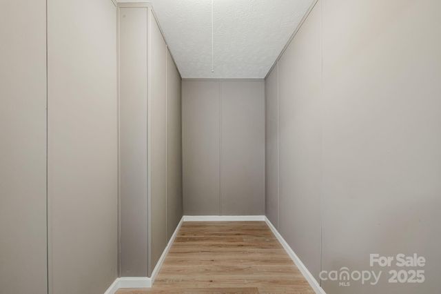 216 Windy Cove Drive, Horse Shoe, NC 28742