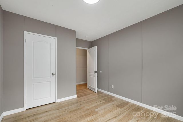 216 Windy Cove Drive, Horse Shoe, NC 28742