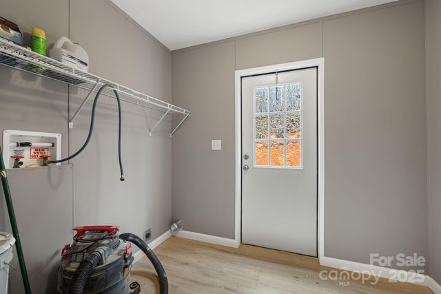 216 Windy Cove Drive, Horse Shoe, NC 28742