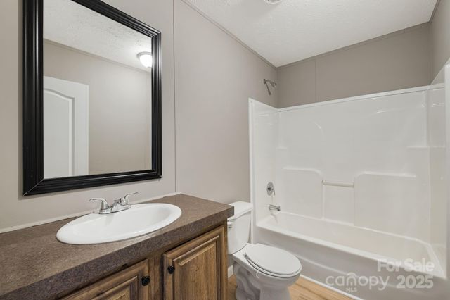 216 Windy Cove Drive, Horse Shoe, NC 28742