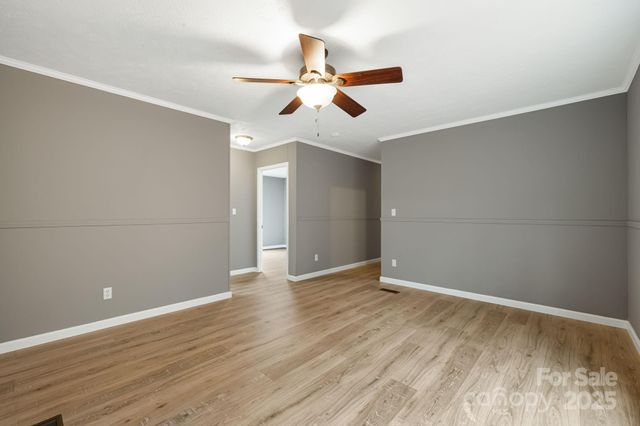 216 Windy Cove Drive, Horse Shoe, NC 28742