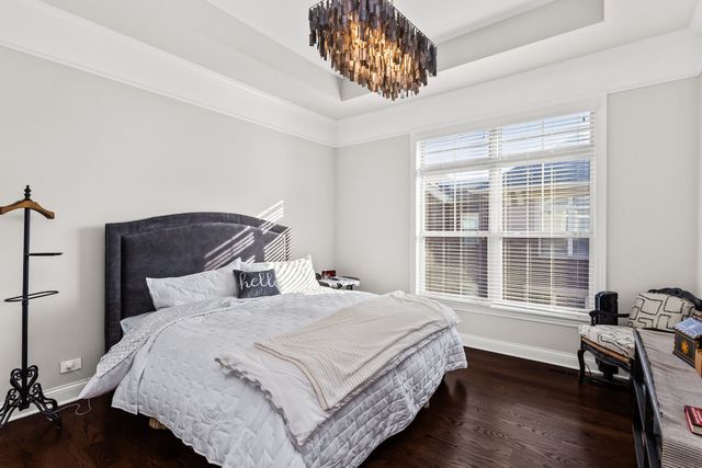 311 S NORTHWEST Highway 1, Park Ridge, IL 60068