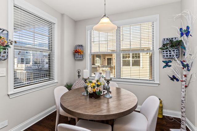 311 S NORTHWEST Highway 1, Park Ridge, IL 60068