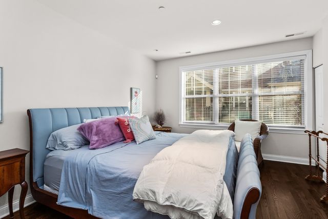 311 S NORTHWEST Highway 1, Park Ridge, IL 60068