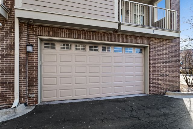 311 S NORTHWEST Highway 1, Park Ridge, IL 60068