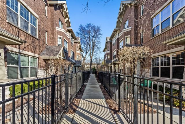 311 S NORTHWEST Highway 1, Park Ridge, IL 60068