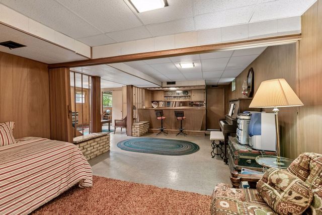 3901 57th Avenue N, Brooklyn Center, MN 55429