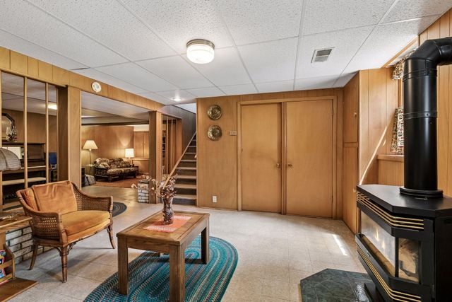 3901 57th Avenue N, Brooklyn Center, MN 55429