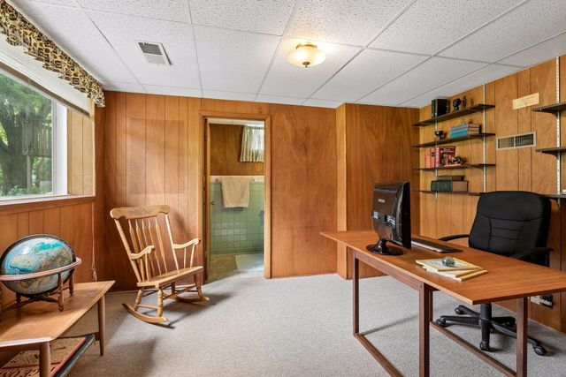 3901 57th Avenue N, Brooklyn Center, MN 55429