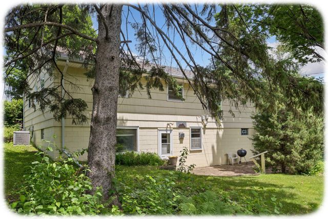3901 57th Avenue N, Brooklyn Center, MN 55429