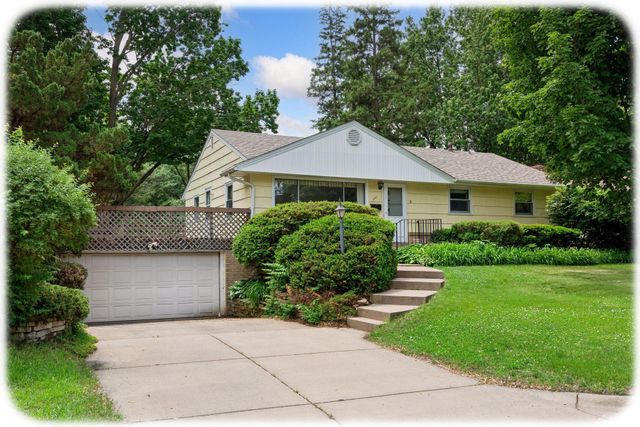 3901 57th Avenue N, Brooklyn Center, MN 55429