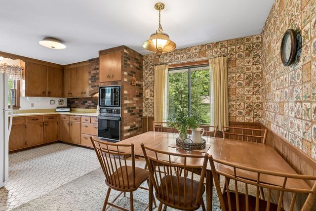 3901 57th Avenue N, Brooklyn Center, MN 55429