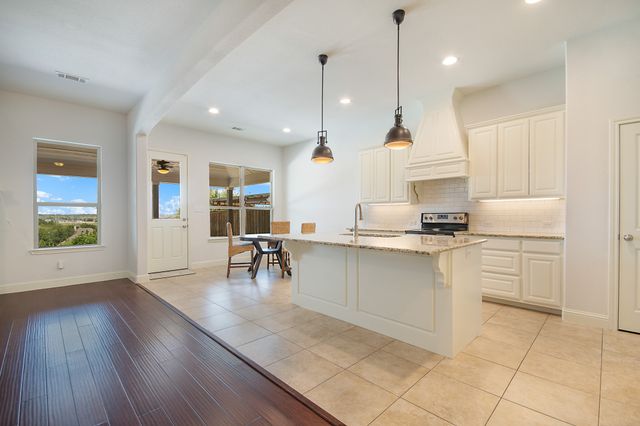 316 Bluffside Trail, Benbrook, TX 76126