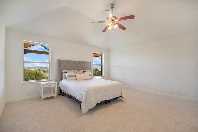 316 Bluffside Trail, Benbrook, TX 76126